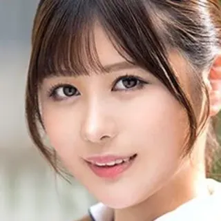 芹沢なぎ