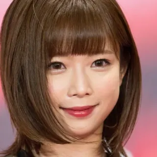 紗倉まな