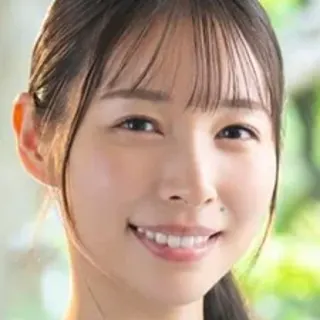 玉井晴香