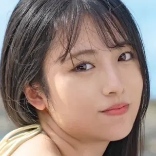 中森ななみ