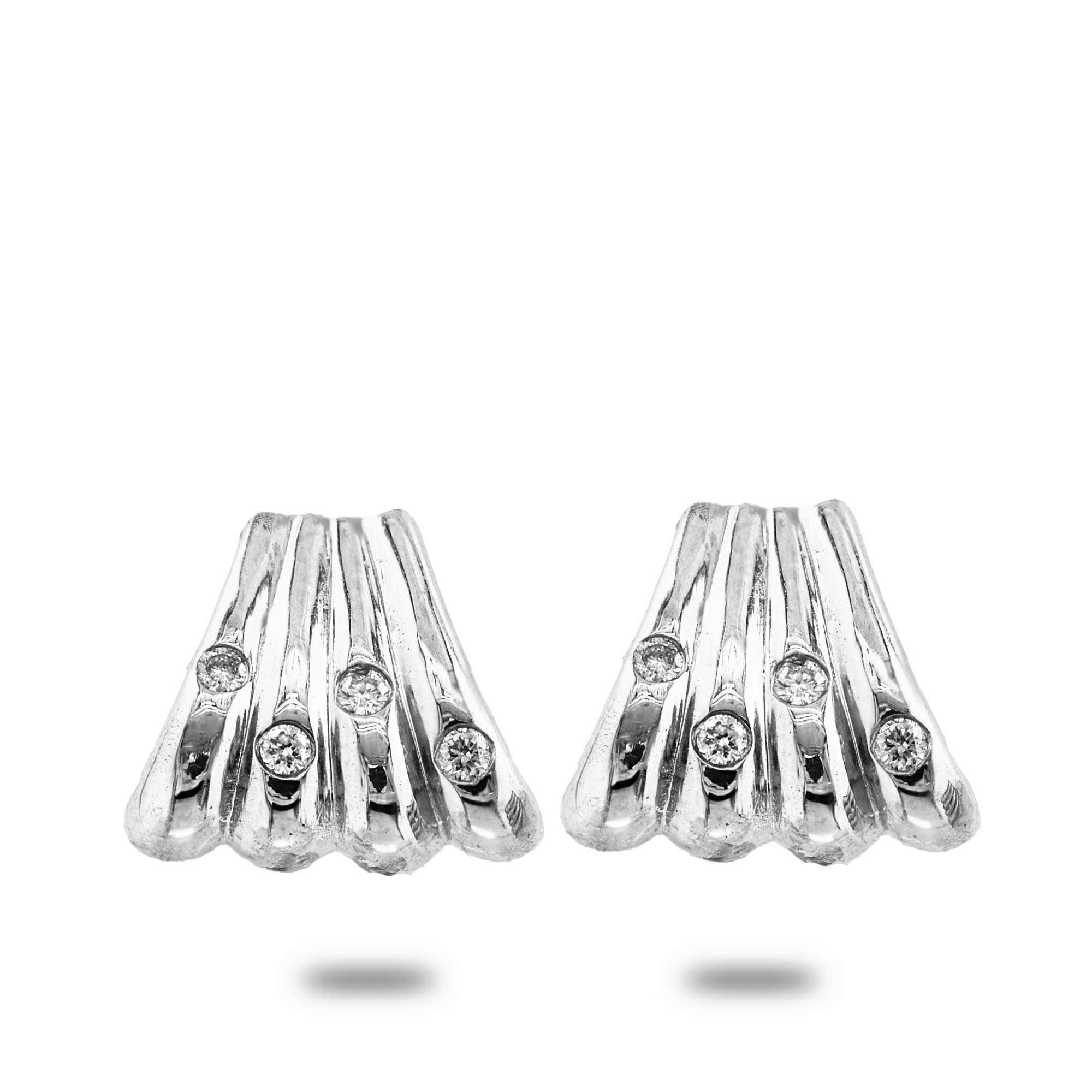 Dome Scallop Earrings