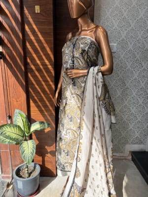 Matte Muslin Cotton Suit