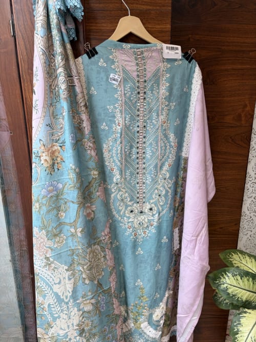 muslin suits