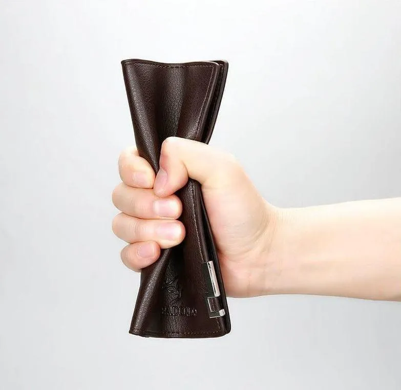 Men’s Bi-Fold Leather Wallet – Sleek & Easy to Carry