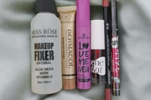 Ultimate 7-in-1 Makeup Kit: Complete Beauty Set with Fixer, Foundation, Mascara & More