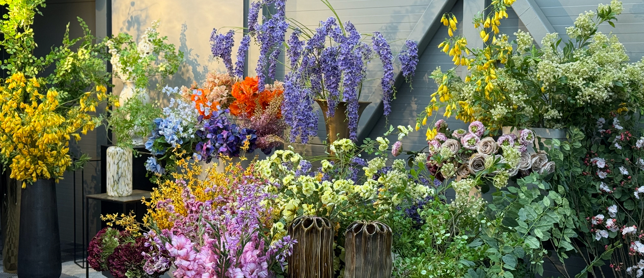 Tilbúin að byrja? bakgrunnsmynd fyrir silkiblóm á höfuðborgarsvæðinu