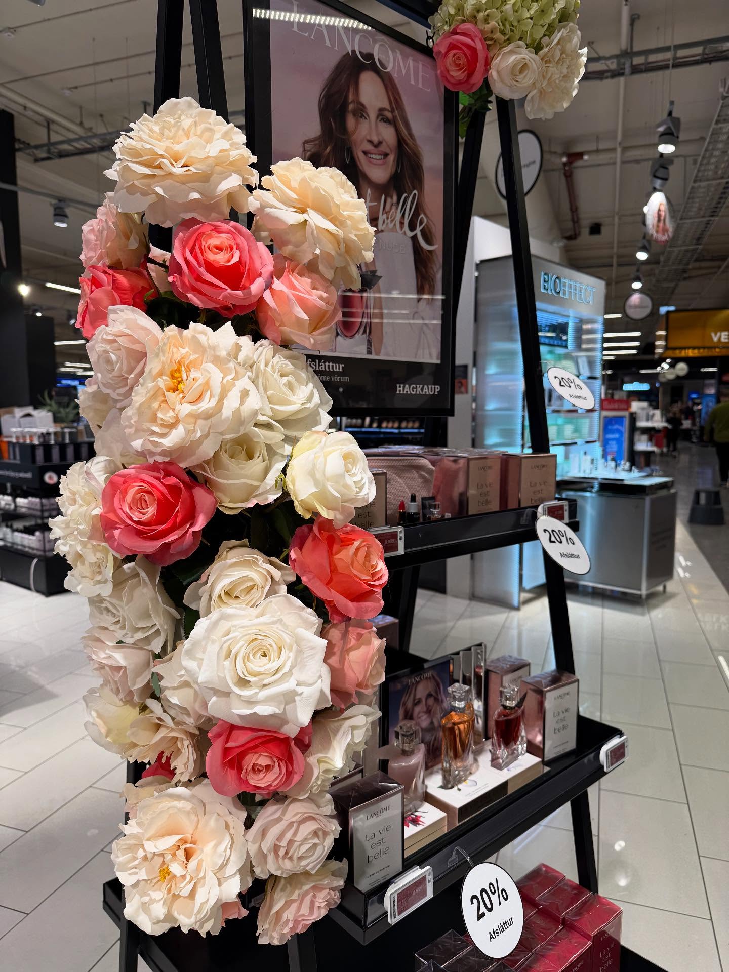 Falleg silkiblómaskreyting frá Studio Bloom