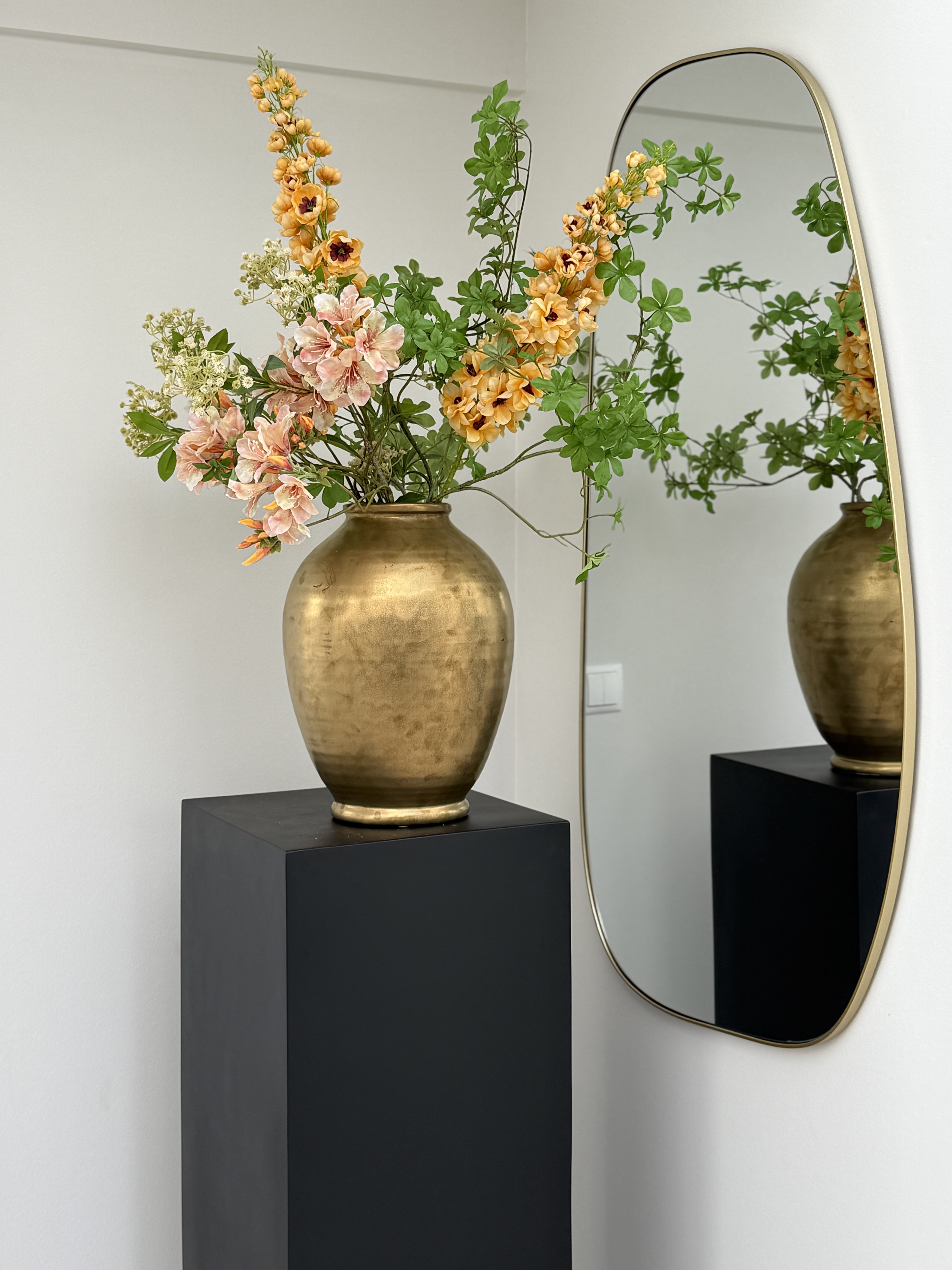 Falleg silkiblómaskreyting frá Studio Bloom