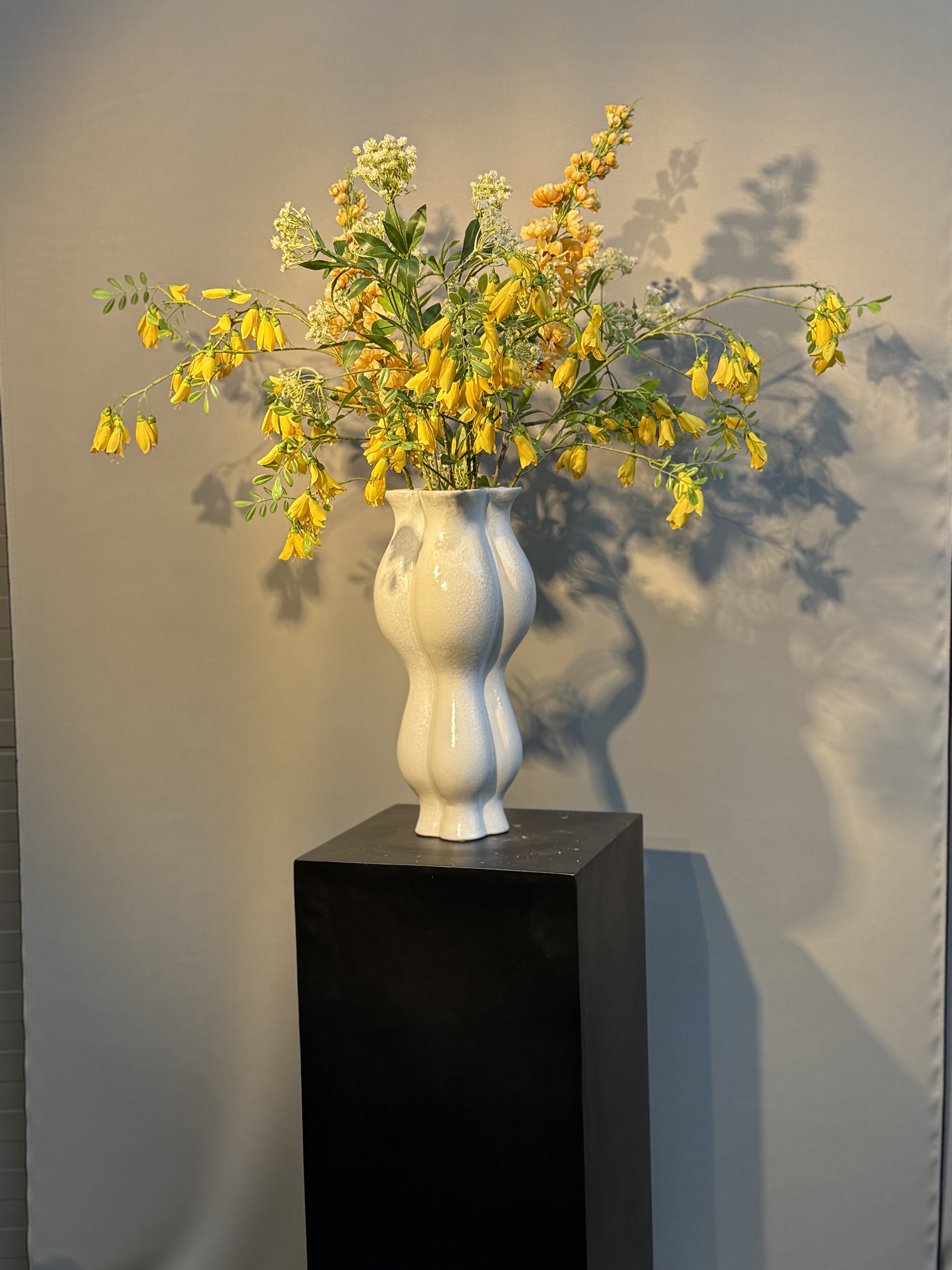 Falleg silkiblómaskreyting frá Studio Bloom