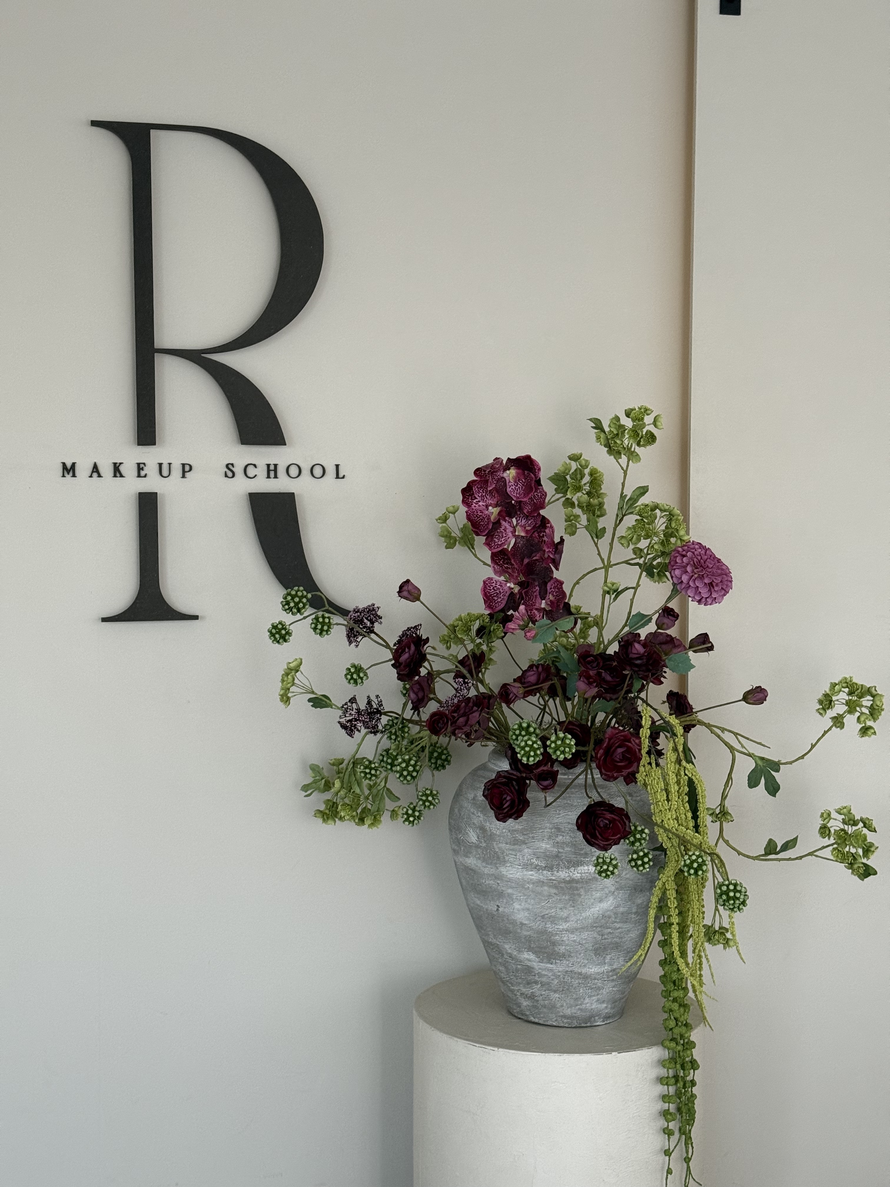 Falleg silkiblómaskreyting frá Studio Bloom