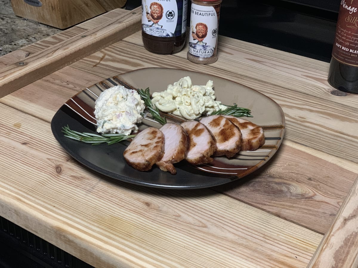 What Is Memphis BBQ Sauce? The Tomato-and-Vinegar Classic