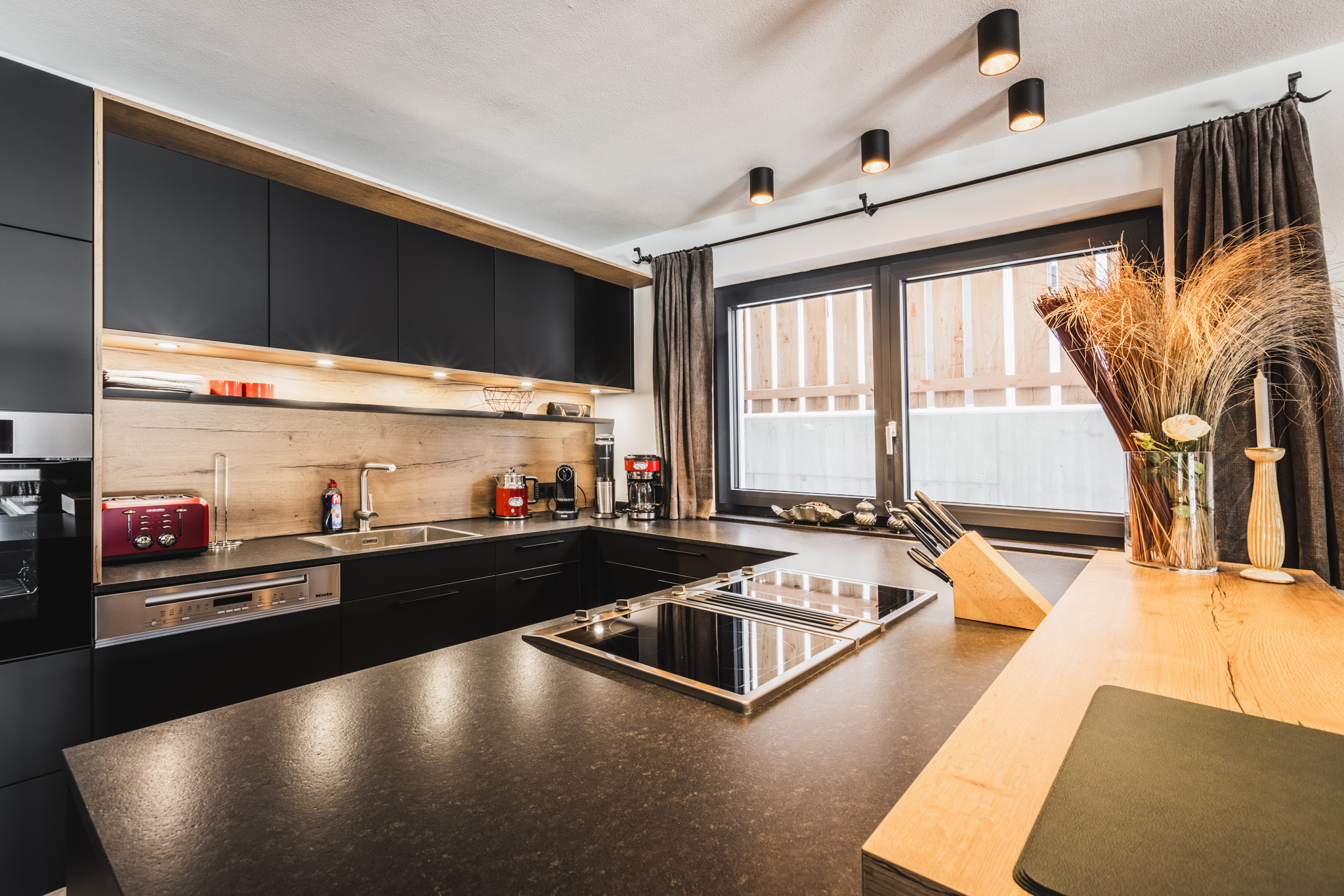 Volledig uitgeruste moderne keuken in het Wilderer Chalet Tirol