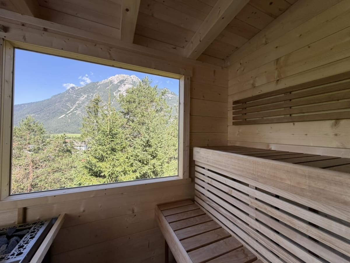 Wilderer Chalet Steinadler – sauna con finestra sui monti – Leutasch, Tirolo