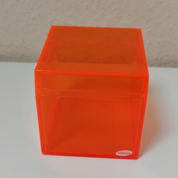 PlexiBox-oranje-6x6xm.jpg