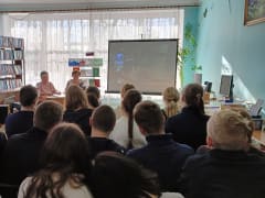 Историческая лестница знаний «Листая прошлого страницы», посвященная Дню защитника Отечества.