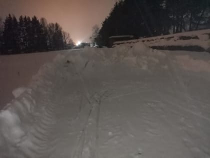 В Велиже засыпали снегом лыжню