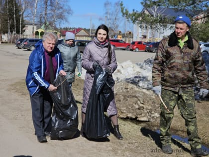 В Новодугинском районе стартовал месячник по благоустройству.