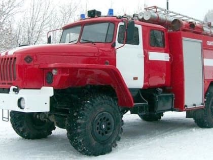 В Смоленске вспыхнул гараж с авто