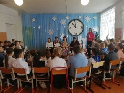 Тематические часы «Познакомьтесь. – Ваш учитель!».6+