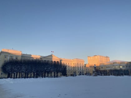 В субботу на Смоленщине порывы ветра достигнут 17 м/с
