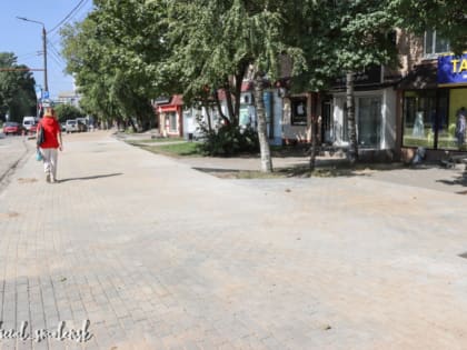 На улице Кирова в Смоленске завершили укладку брусчатки