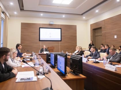 Василий Анохин призвал власти по Смоленской области активно взаимодействовать с «Движением Первых»