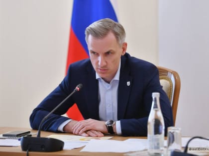 Василий Анохин провёл заседание по вопросам развития региональной системы здравоохранения