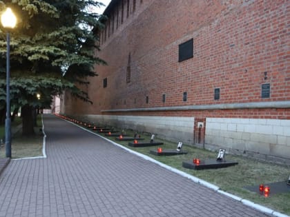 В Смоленске прошла акция «Свеча Памяти»