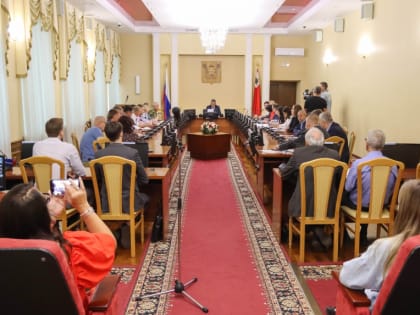 Глава Смоленска Александр Новиков провел очередную общегородскую планерку