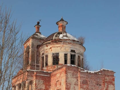 Село Великополье. Храм Успения Пресвятой Богородицы.