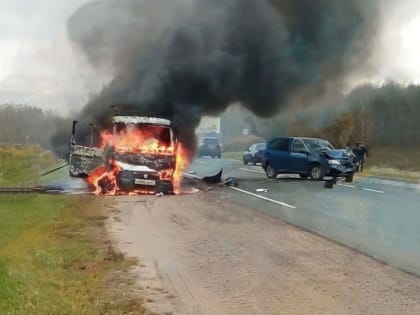 В Смоленске студенты колледжей пообщались с участниками спецоперации