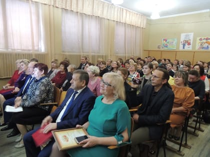 Издешковская школа Сафоновского района отпраздновала 110-летний юбилей