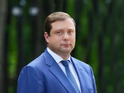 Губернатор Алексей Островский поздравил смоленских предпринимателей с профессиональным праздником