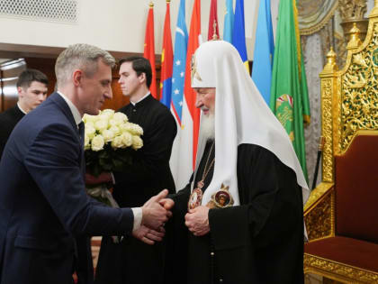 Василий Анохин передал Патриарху Кириллу поздравления от смолян