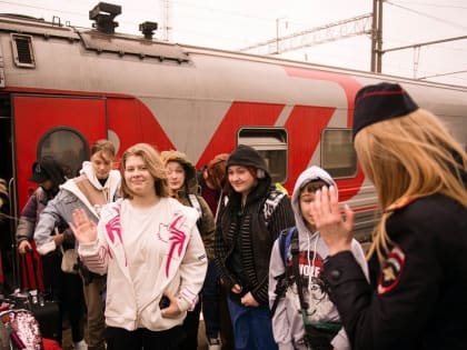 Василий Анохин: Смоленск принял 200 детей из белгородского приграничья