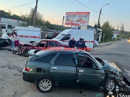 Водитель был без прав. Стали известны подробности вечернего ДТП в Смоленске