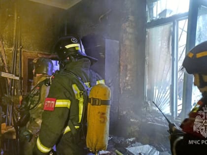 Шесть человек погибли при пожаре в отеле в центре Москвы