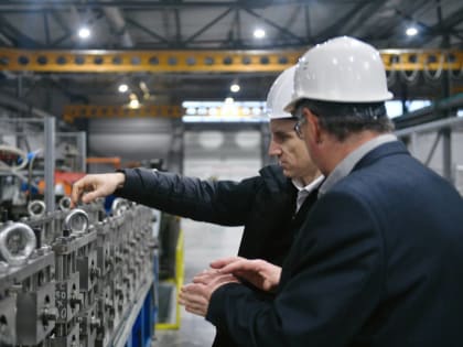 Василий Анохин посетил одно из ведущих российских предприятий по выпуску строительных изделий 