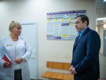 Алексей Островский ознакомился с работой доукомплектованной Кардымовской ЦРБ
