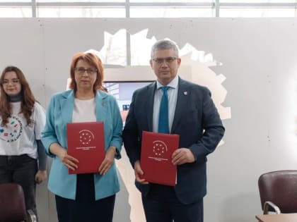 Глава Смоленска подписал соглашение со строительным колледжем