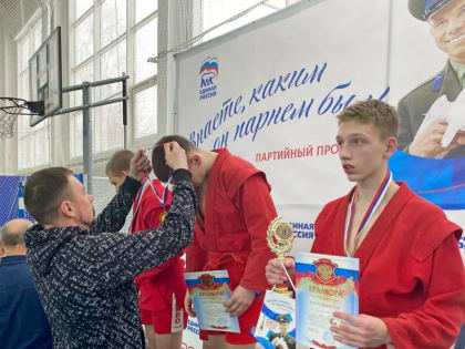 Под Смоленском состоялся турнир по самбо в рамках проекта «Знаете, каким он парнем был!»