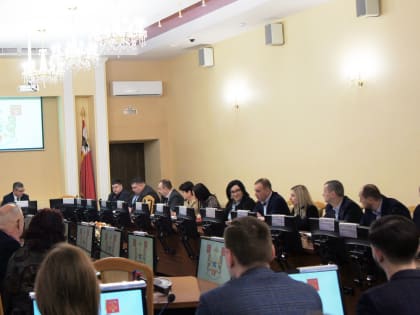 Депутаты горсовета приняли участие в заключительной в этом году общегородской планерке