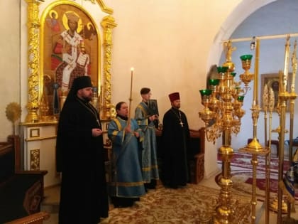 Всенощное Бдение накануне праздника Иверской иконы Божией Матери