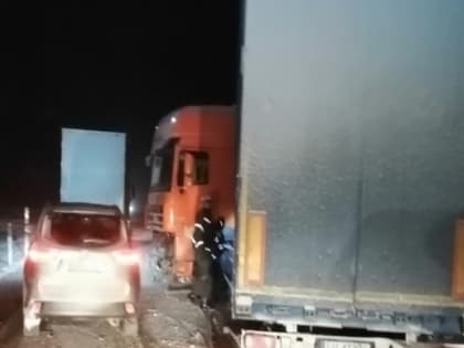 Серьезная массовая авария с пострадавшим произошла в Вяземском районе