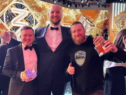 Василий Анохин поздравил смолян с победой в премии общества «Знание»