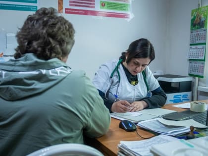 Игорь Ляхов поздравил смоленских медиков с профессиональным праздником