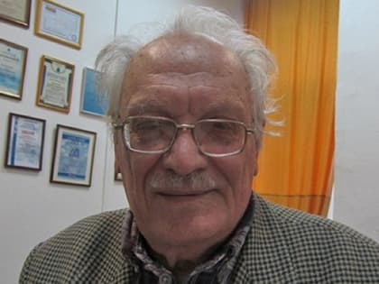 Автор книг о Ю. А. Гагарине
