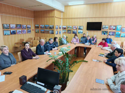 Глава округа провел встречу с активом села Новодугино: обсуждение взаимодействия и поддержки участников СВО.