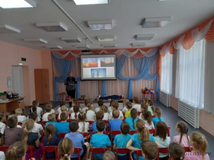 В 2022 сотрудники Смоленскэнерго посетили больше 80 школ с мероприятиями по электробезопасности