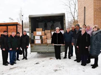 Смоленский район продолжает помогать бойцам, которые находятся в зоне специальной военной операции
